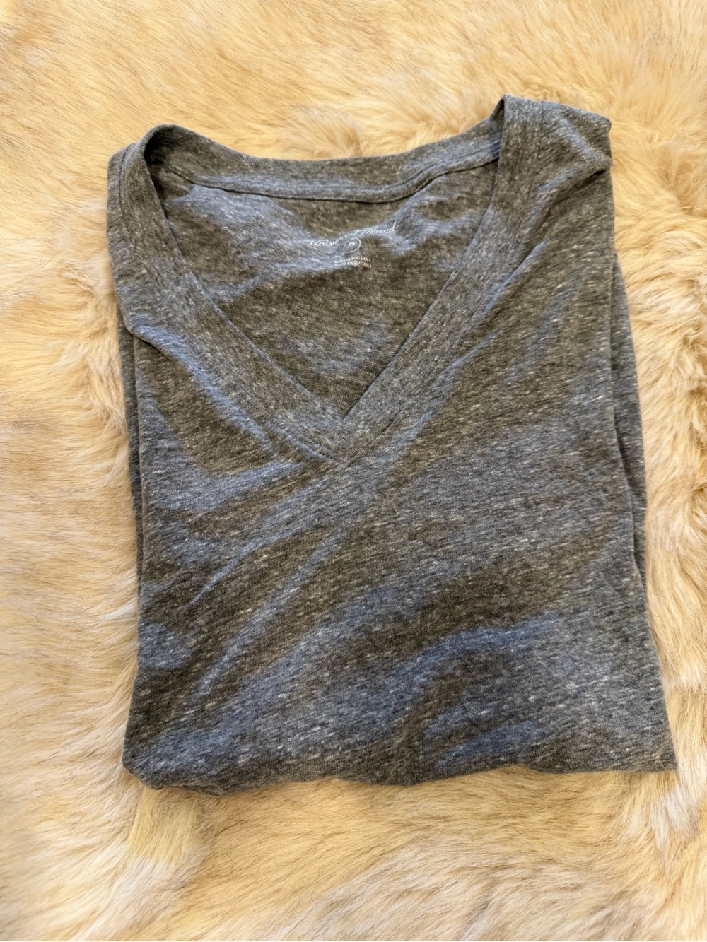 Universal Thread Heather Gray V-Neck Tee